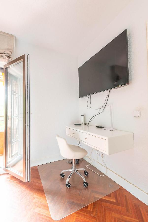 Bonita Habitacion Con Balcon Villaviciosa de Odón Екстериор снимка